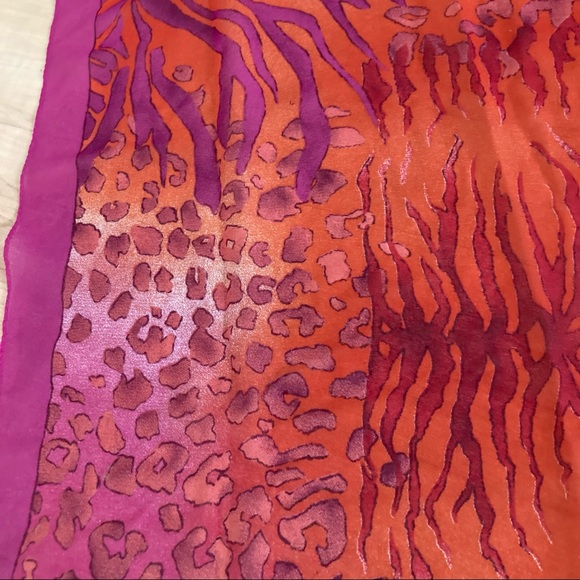 Kathie Lee Collection Square scarf Fuchsia and orange - Picture 8 of 9